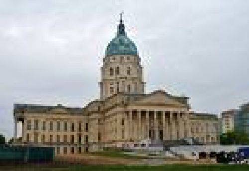 the Kansas State Capitol building