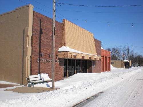 Main Street in Weir in the snow