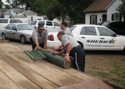 deputies securing stolen property