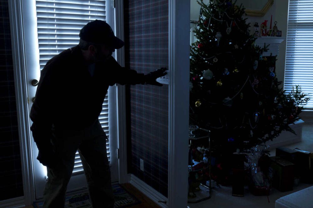 xmas-burglar.jpg